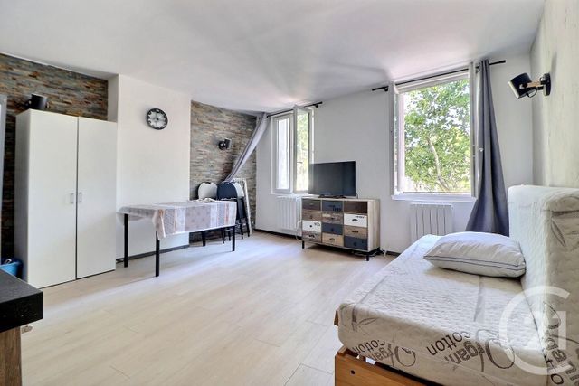 Studio à vendre - 1 pièce - 30.35 m2 - FREJUS - 83 - PROVENCE-ALPES-COTE-D-AZUR - Century 21 Sud Habitat