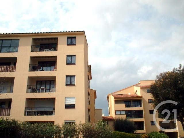 parking à vendre - 30.0 m2 - FREJUS - 83 - PROVENCE-ALPES-COTE-D-AZUR - Century 21 Sud Habitat
