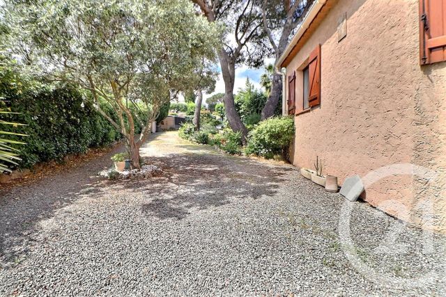 maison à vendre - 5 pièces - 132.0 m2 - FREJUS - 83 - PROVENCE-ALPES-COTE-D-AZUR - Century 21 Sud Habitat