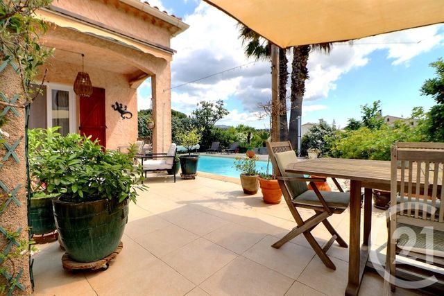 maison à vendre - 5 pièces - 132.0 m2 - FREJUS - 83 - PROVENCE-ALPES-COTE-D-AZUR - Century 21 Sud Habitat