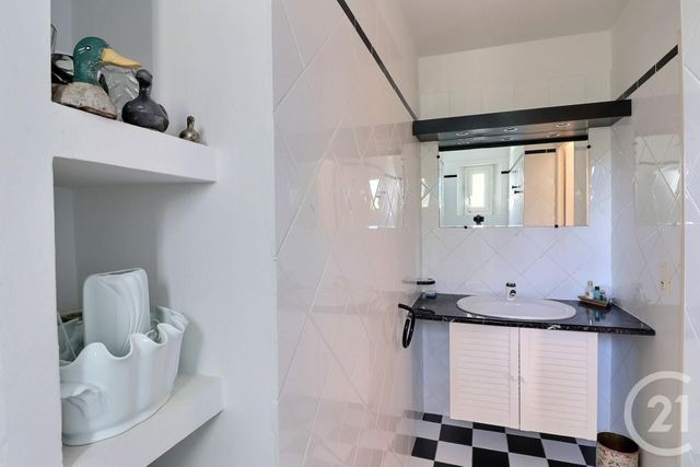 maison à vendre - 8 pièces - 249.0 m2 - FREJUS - 83 - PROVENCE-ALPES-COTE-D-AZUR - Century 21 Sud Habitat