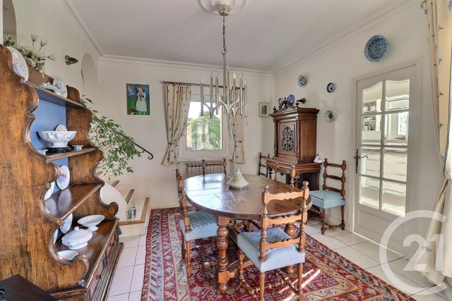 maison à vendre - 8 pièces - 249.0 m2 - FREJUS - 83 - PROVENCE-ALPES-COTE-D-AZUR - Century 21 Sud Habitat