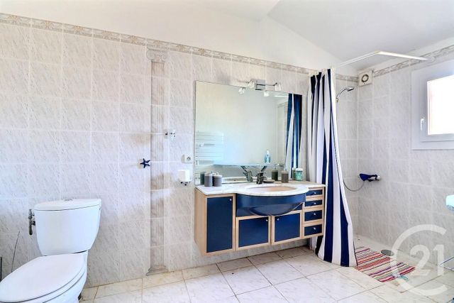 maison à vendre - 6 pièces - 140.0 m2 - FREJUS - 83 - PROVENCE-ALPES-COTE-D-AZUR - Century 21 Sud Habitat