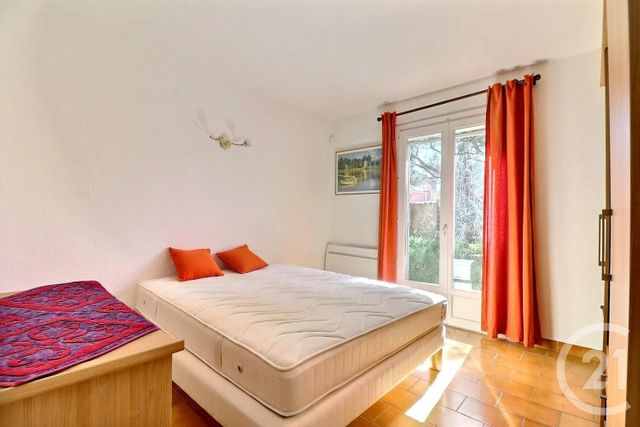 maison à vendre - 6 pièces - 140.0 m2 - FREJUS - 83 - PROVENCE-ALPES-COTE-D-AZUR - Century 21 Sud Habitat