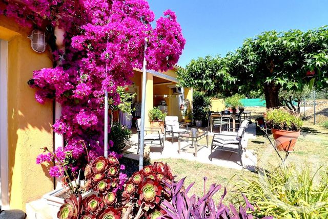 Afficher la photo en grand maison à vendre - 5 pièces - 122.68 m2 - ROQUEBRUNE SUR ARGENS - 83 - PROVENCE-ALPES-COTE-D-AZUR - Century 21 Sud Habitat