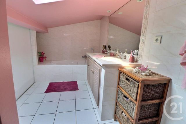 Appartement T3 à vendre - 3 pièces - 65.0 m2 - PUGET SUR ARGENS - 83 - PROVENCE-ALPES-COTE-D-AZUR - Century 21 Sud Habitat