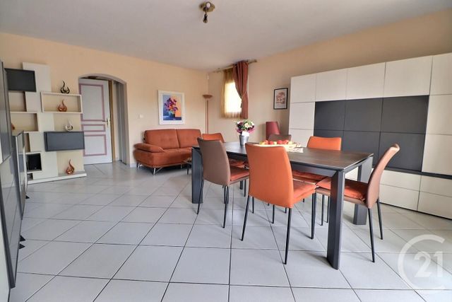 Appartement T3 à vendre - 3 pièces - 65.0 m2 - PUGET SUR ARGENS - 83 - PROVENCE-ALPES-COTE-D-AZUR - Century 21 Sud Habitat