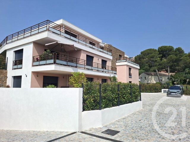 Appartement T4 à vendre - 4 pièces - 98.02 m2 - ST RAPHAEL - 83 - PROVENCE-ALPES-COTE-D-AZUR - Century 21 Sud Habitat