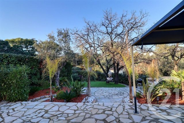 maison à vendre - 7 pièces - 135.0 m2 - FREJUS - 83 - PROVENCE-ALPES-COTE-D-AZUR - Century 21 Sud Habitat