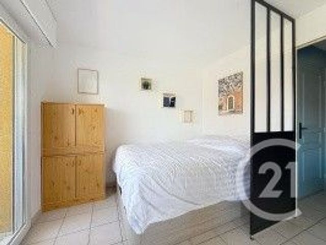 Appartement T1 à vendre - 1 pièce - 24.93 m2 - FREJUS - 83 - PROVENCE-ALPES-COTE-D-AZUR - Century 21 Sud Habitat