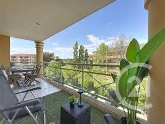 Appartement T1 à vendre - 1 pièce - 24.93 m2 - FREJUS - 83 - PROVENCE-ALPES-COTE-D-AZUR - Century 21 Sud Habitat