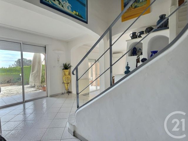 Afficher la photo en grand maison à vendre - 5 pièces - 150.37 m2 - LES ISSAMBRES - 83 - PROVENCE-ALPES-COTE-D-AZUR - Century 21 Sud Habitat