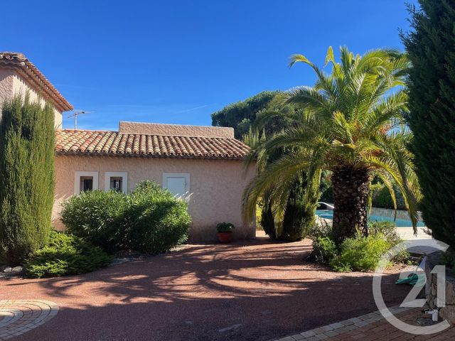 Afficher la photo en grand maison à vendre - 5 pièces - 150.37 m2 - LES ISSAMBRES - 83 - PROVENCE-ALPES-COTE-D-AZUR - Century 21 Sud Habitat