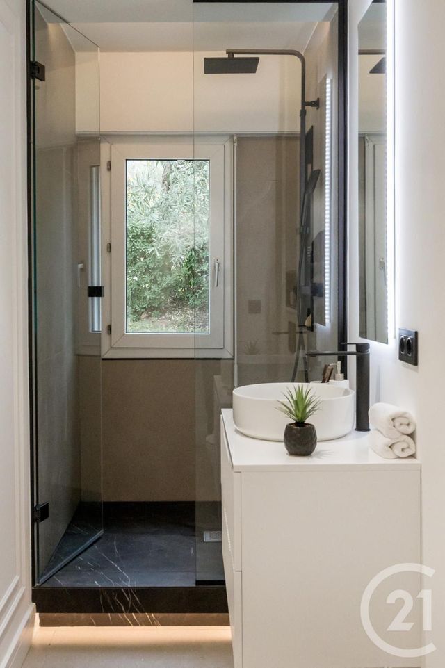 Appartement T2 à vendre - 2 pièces - 38.0 m2 - ST RAPHAEL - 83 - PROVENCE-ALPES-COTE-D-AZUR - Century 21 Sud Habitat