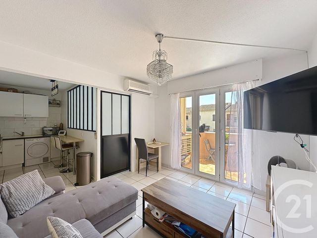 Appartement T3 à vendre - 3 pièces - 49.9 m2 - FREJUS - 83 - PROVENCE-ALPES-COTE-D-AZUR - Century 21 Sud Habitat
