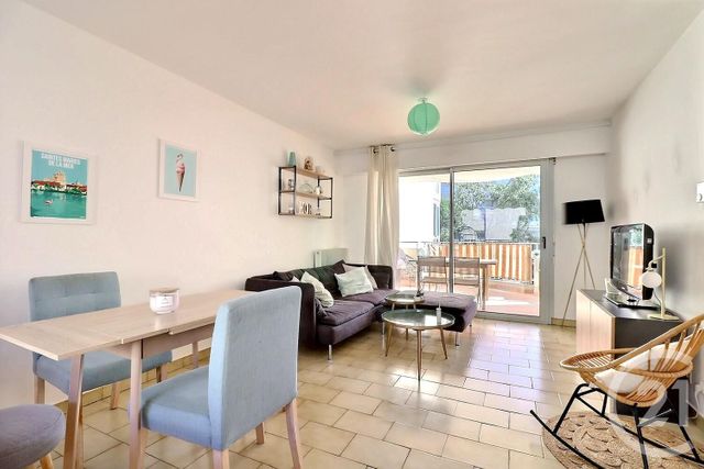 Appartement T2 à vendre - 2 pièces - 55.03 m2 - FREJUS - 83 - PROVENCE-ALPES-COTE-D-AZUR - Century 21 Sud Habitat