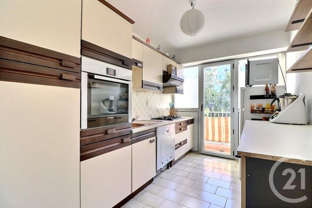 Appartement T2 à vendre - 2 pièces - 55.03 m2 - FREJUS - 83 - PROVENCE-ALPES-COTE-D-AZUR - Century 21 Sud Habitat