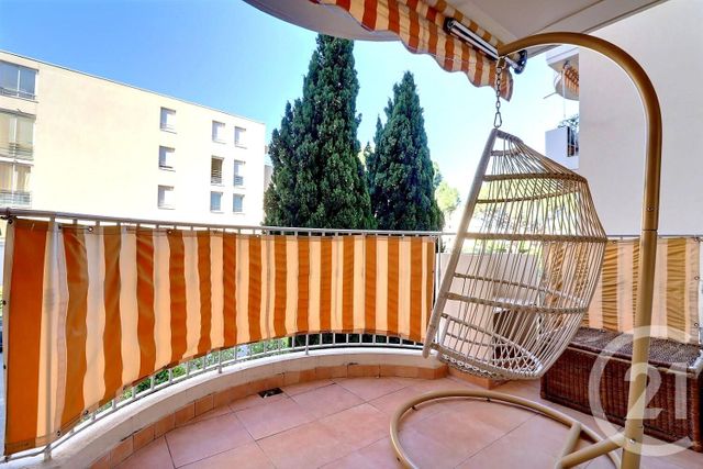 Appartement T2 à vendre - 2 pièces - 55.03 m2 - FREJUS - 83 - PROVENCE-ALPES-COTE-D-AZUR - Century 21 Sud Habitat