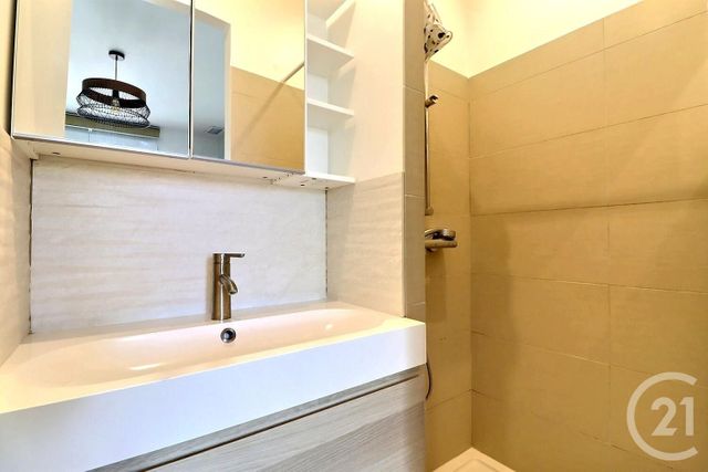 maison à vendre - 5 pièces - 115.0 m2 - FREJUS - 83 - PROVENCE-ALPES-COTE-D-AZUR - Century 21 Sud Habitat