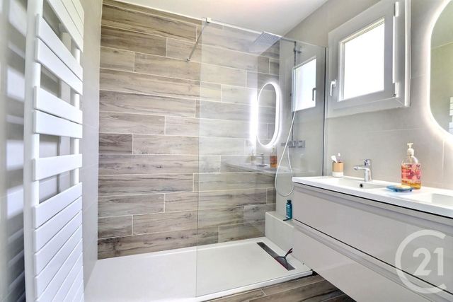 maison à vendre - 4 pièces - 118.0 m2 - ST RAPHAEL - 83 - PROVENCE-ALPES-COTE-D-AZUR - Century 21 Sud Habitat