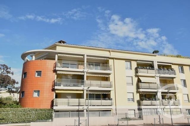 Appartement T4 à vendre ST RAPHAEL
