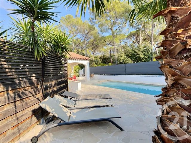 maison à vendre - 5 pièces - 150.73 m2 - FREJUS - 83 - PROVENCE-ALPES-COTE-D-AZUR - Century 21 Sud Habitat