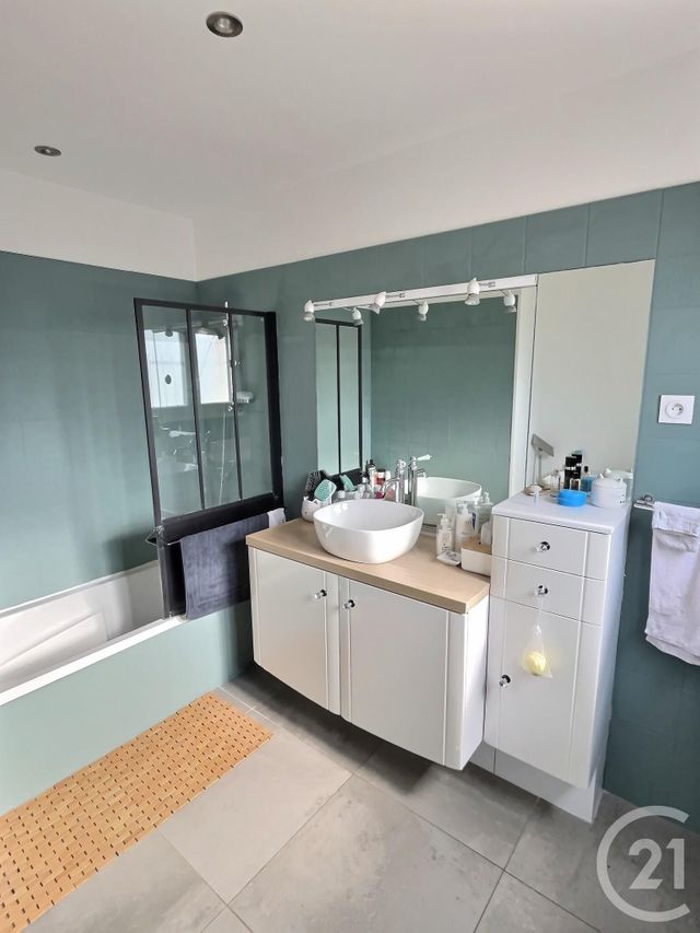 maison à vendre - 5 pièces - 150.73 m2 - FREJUS - 83 - PROVENCE-ALPES-COTE-D-AZUR - Century 21 Sud Habitat