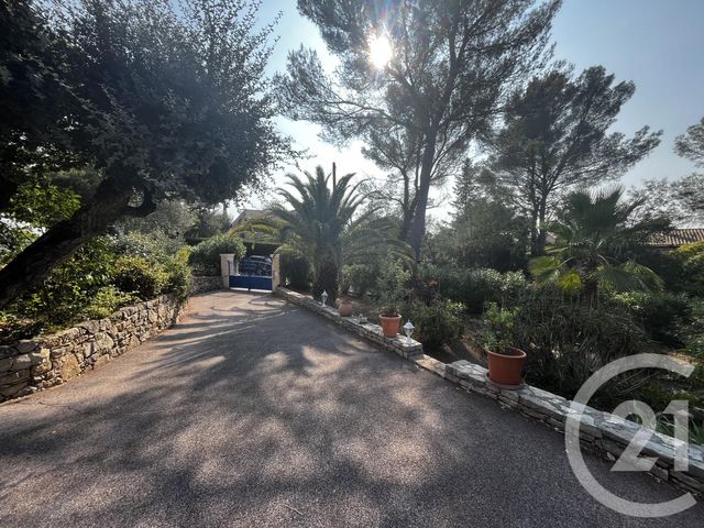 Afficher la photo en grand maison à vendre - 4 pièces - 130.18 m2 - FREJUS - 83 - PROVENCE-ALPES-COTE-D-AZUR - Century 21 Sud Habitat