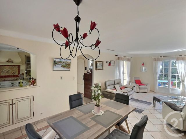 maison à vendre - 4 pièces - 130.18 m2 - FREJUS - 83 - PROVENCE-ALPES-COTE-D-AZUR - Century 21 Sud Habitat