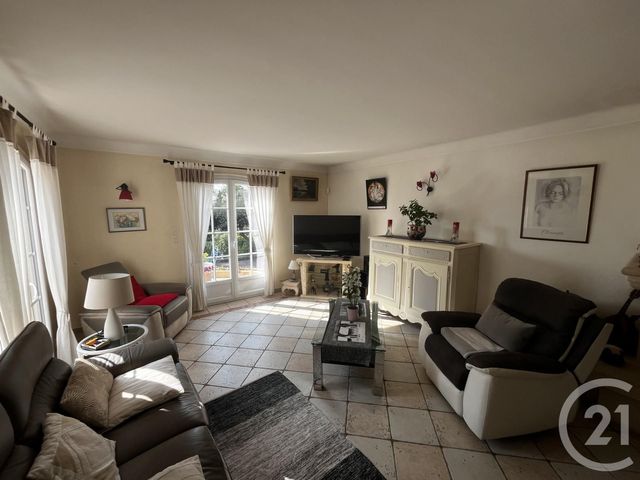 Afficher la photo en grand maison à vendre - 4 pièces - 130.18 m2 - FREJUS - 83 - PROVENCE-ALPES-COTE-D-AZUR - Century 21 Sud Habitat