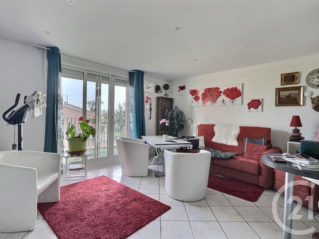 Appartement T3 à vendre - 3 pièces - 69.49 m2 - FREJUS - 83 - PROVENCE-ALPES-COTE-D-AZUR - Century 21 Sud Habitat