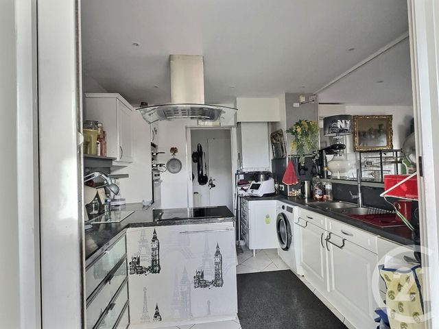 Appartement T3 à vendre - 3 pièces - 69.49 m2 - FREJUS - 83 - PROVENCE-ALPES-COTE-D-AZUR - Century 21 Sud Habitat