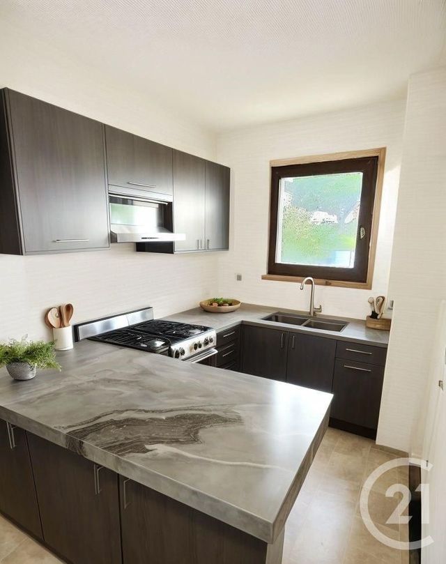 Appartement F3 à vendre - 3 pièces - 63.0 m2 - FREJUS - 83 - PROVENCE-ALPES-COTE-D-AZUR - Century 21 Sud Habitat