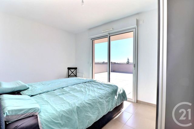 Appartement F4 à vendre - 4 pièces - 86.46 m2 - FREJUS - 83 - PROVENCE-ALPES-COTE-D-AZUR - Century 21 Sud Habitat
