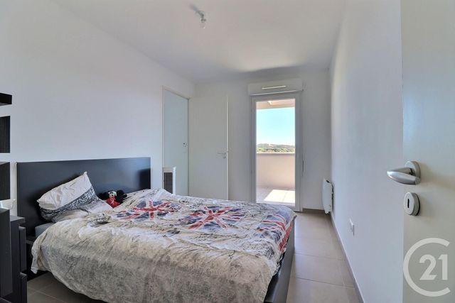 Appartement F4 à vendre - 4 pièces - 86.46 m2 - FREJUS - 83 - PROVENCE-ALPES-COTE-D-AZUR - Century 21 Sud Habitat