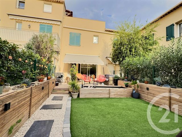 Appartement T3 à vendre - 3 pièces - 46.44 m2 - FREJUS - 83 - PROVENCE-ALPES-COTE-D-AZUR - Century 21 Sud Habitat