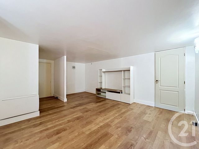 maison à vendre - 6 pièces - 186.32 m2 - FREJUS - 83 - PROVENCE-ALPES-COTE-D-AZUR - Century 21 Sud Habitat