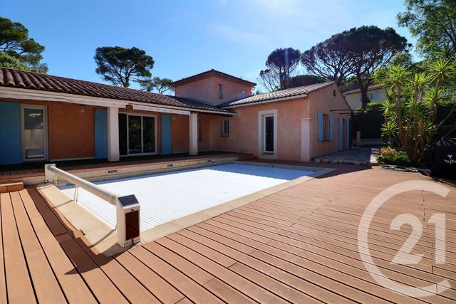 maison à vendre - 6 pièces - 186.32 m2 - FREJUS - 83 - PROVENCE-ALPES-COTE-D-AZUR - Century 21 Sud Habitat