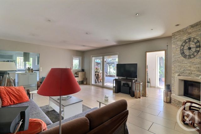 maison à vendre - 5 pièces - 124.0 m2 - FREJUS - 83 - PROVENCE-ALPES-COTE-D-AZUR - Century 21 Sud Habitat