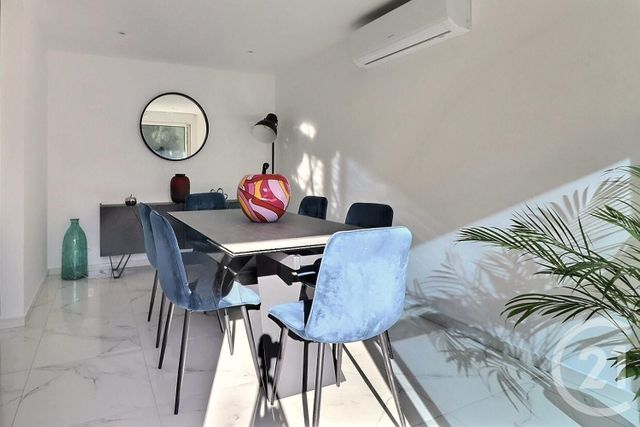 Appartement F4 à vendre - 4 pièces - 83.1 m2 - ST RAPHAEL - 83 - PROVENCE-ALPES-COTE-D-AZUR - Century 21 Sud Habitat