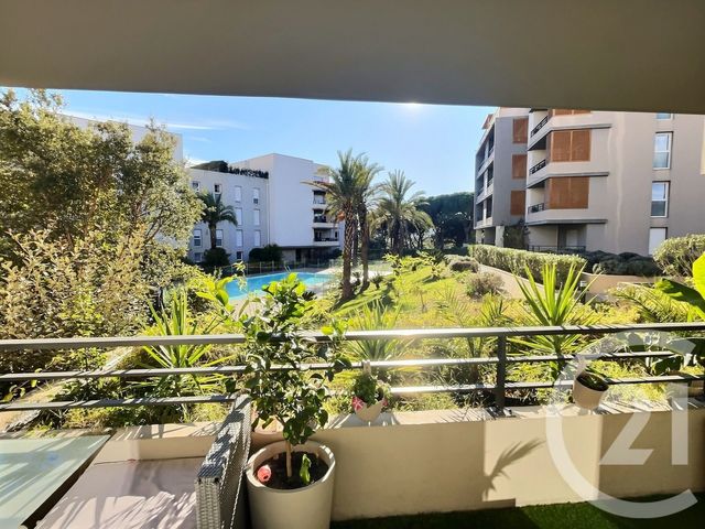 Appartement T3 à vendre - 3 pièces - 63.31 m2 - FREJUS - 83 - PROVENCE-ALPES-COTE-D-AZUR - Century 21 Sud Habitat