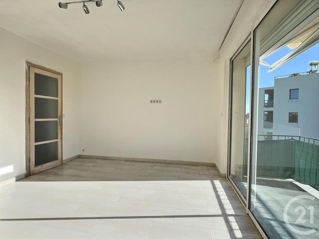 Appartement à vendre - 4 pièces - 70.88 m2 - FREJUS - 83 - PROVENCE-ALPES-COTE-D-AZUR - Century 21 Sud Habitat