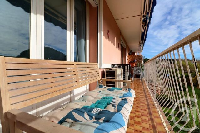 Appartement T4 à vendre - 4 pièces - 68.19 m2 - ST RAPHAEL - 83 - PROVENCE-ALPES-COTE-D-AZUR - Century 21 Sud Habitat