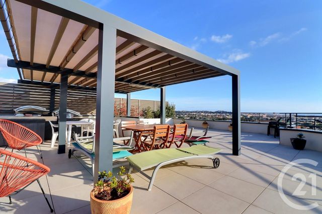 Appartement T4 à vendre - 4 pièces - 114.0 m2 - FREJUS - 83 - PROVENCE-ALPES-COTE-D-AZUR - Century 21 Sud Habitat