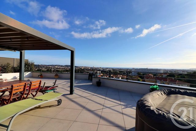 Appartement T4 à vendre - 4 pièces - 114.0 m2 - FREJUS - 83 - PROVENCE-ALPES-COTE-D-AZUR - Century 21 Sud Habitat