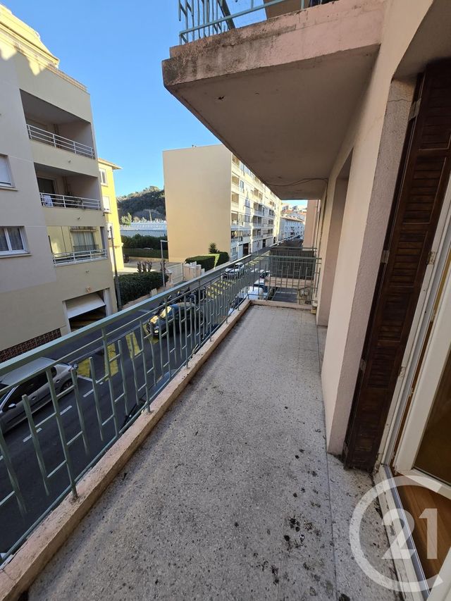 Appartement F4 à vendre - 4 pièces - 94.74 m2 - ST RAPHAEL - 83 - PROVENCE-ALPES-COTE-D-AZUR - Century 21 Sud Habitat