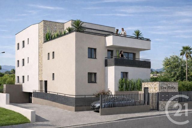 Appartement T4 à vendre - 4 pièces - 138.1 m2 - FREJUS - 83 - PROVENCE-ALPES-COTE-D-AZUR - Century 21 Sud Habitat