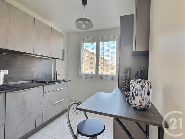 Appartement à vendre - 4 pièces - 67.0 m2 - FREJUS - 83 - PROVENCE-ALPES-COTE-D-AZUR - Century 21 Sud Habitat