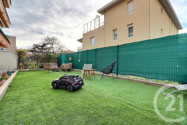 Appartement T3 à vendre - 3 pièces - 65.79 m2 - ST RAPHAEL - 83 - PROVENCE-ALPES-COTE-D-AZUR - Century 21 Sud Habitat