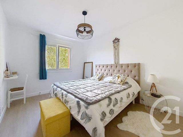 Appartement F3 à vendre - 3 pièces - 71.87 m2 - FREJUS - 83 - PROVENCE-ALPES-COTE-D-AZUR - Century 21 Sud Habitat